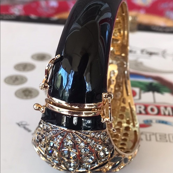 Fabulous vintage black enamel and faux diamond bracelet. - Picture 3 of 11